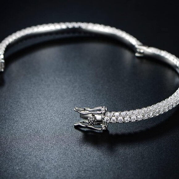 18K Gold Plated Crystal Bling Eternity Bangle Bracelet - Picture 4 of 8